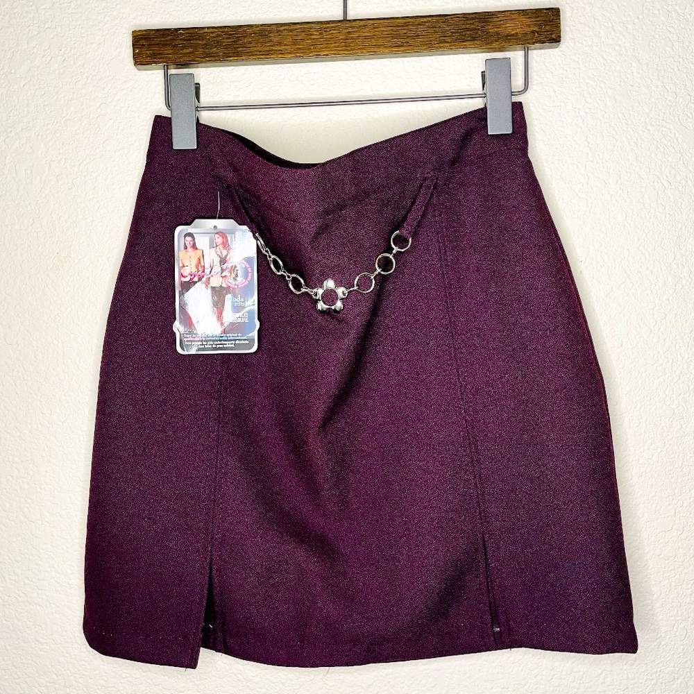 SOLD On Trend Vintage Deadstock Purple Skirt with Silver Flower Belt Detail